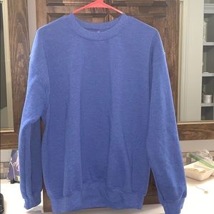 Gildan heavy blend sweatshirt
